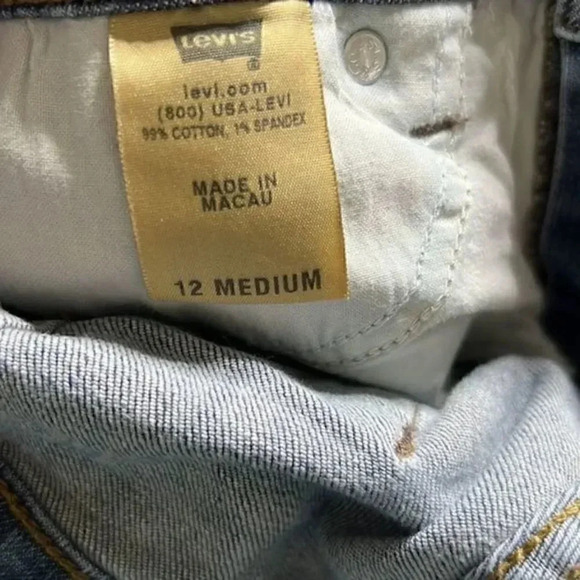 EUC Levi’s "Genuinely Crafted" line: medium wash "perfect slimming" bootcut - Picture 5 of 6
